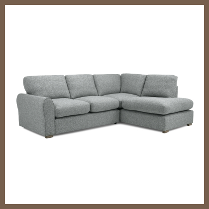 how-to-decorate-a-studio-apartment-with-arez-sofa