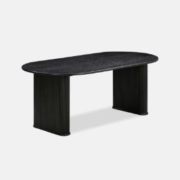 monochrome-trend-cosma-table